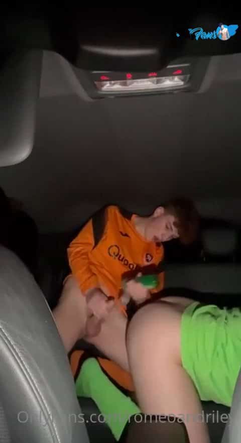 Romeoandriley have a suck and fuck session in the car after soccer